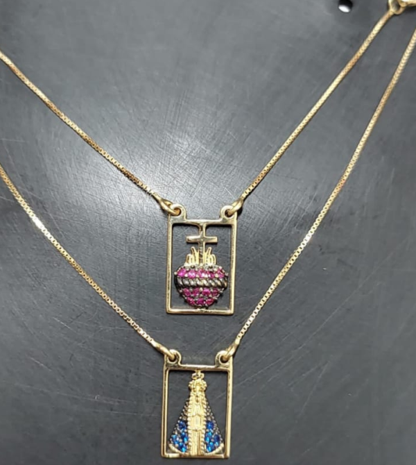 Colar em Ouro