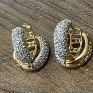 Brinco em Ouro - Com Pedras